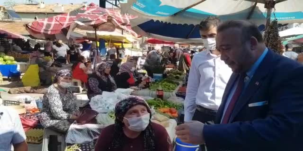 Köylü isyanda: "Biz ekmedik mi kimse yiyemez. Çiftçisine destek olmayan aç kalsın!"