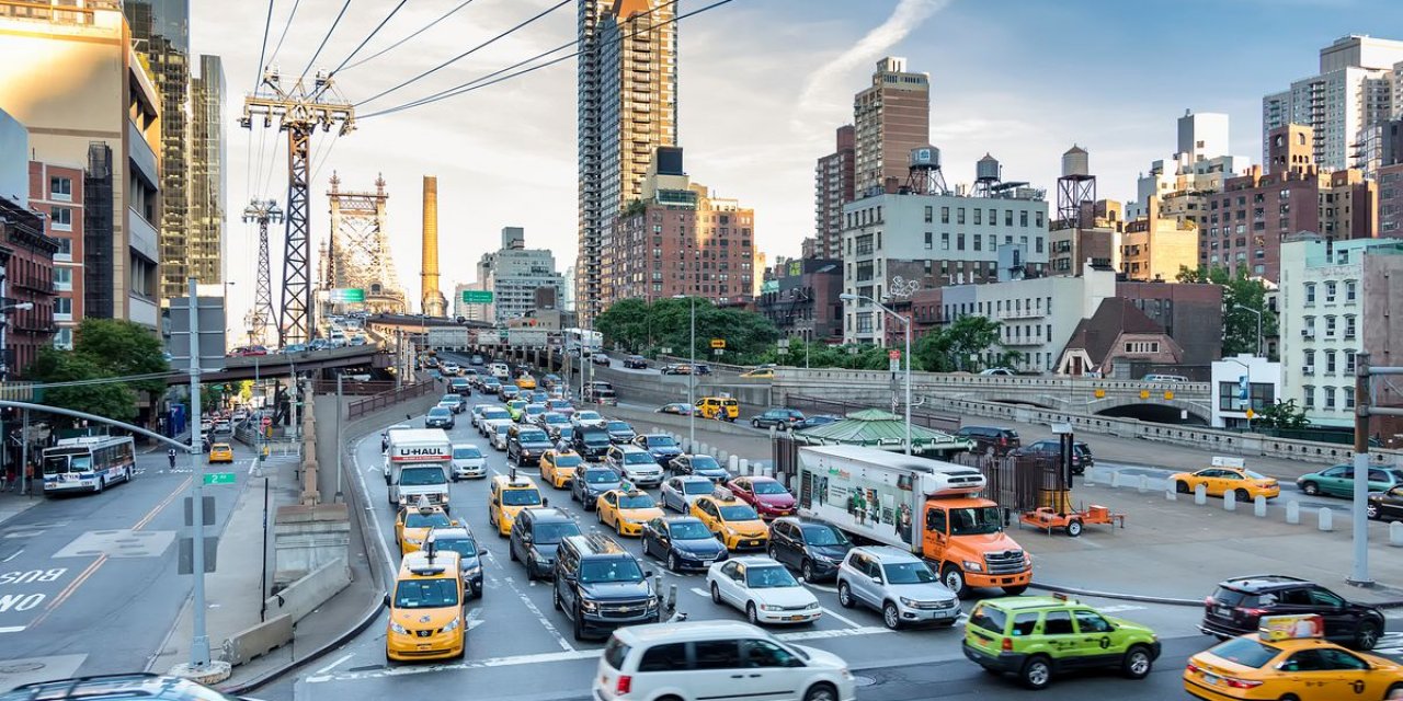 Tarihi belli oldu: Benzinli araçlara yasak geliyor!