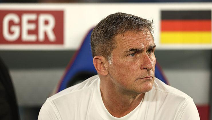 Resmi imzayı attı: Kuntz'un imza töreninde Sergen Yalçın detayı