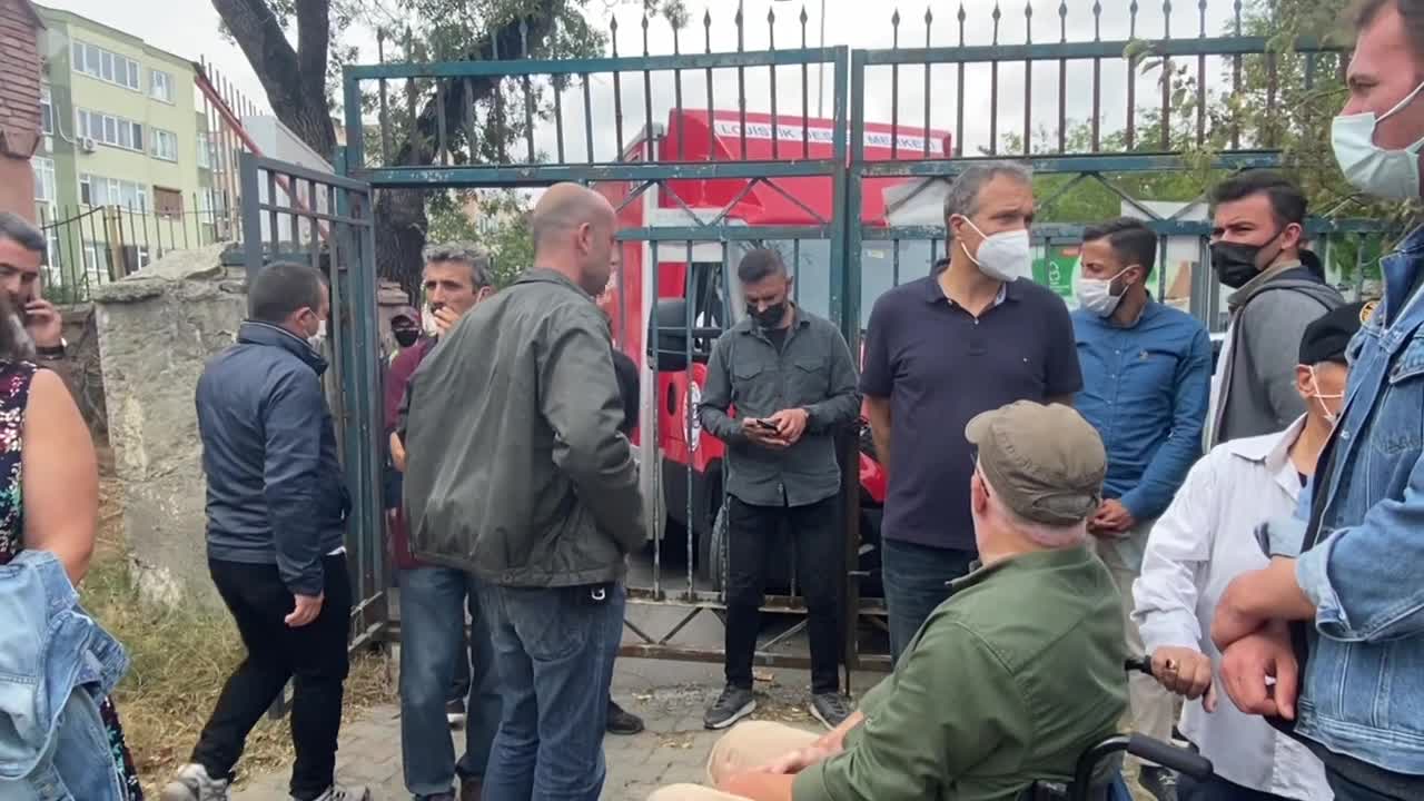 İBB, Validebağ Korusu'nda nöbet tutan yurttaşlar için mobil büfe gönderdi