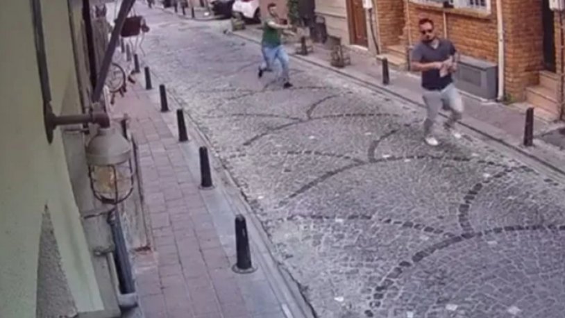 Ünlü sinemacıya Balat'ta silahlı saldırı