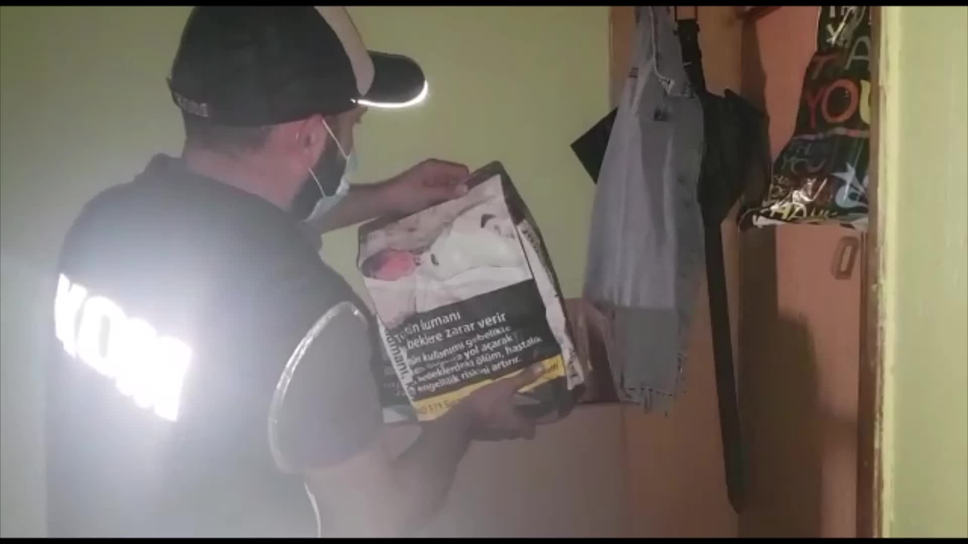 Uşak'ta tütün ve parfüm operasyonu