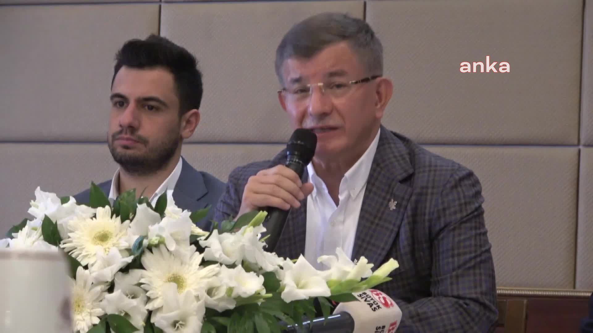 Ahmet Davutoğlu'ndan dikkat çeken açıklamalar: “Bu durum 2001 krizi tablosudur”