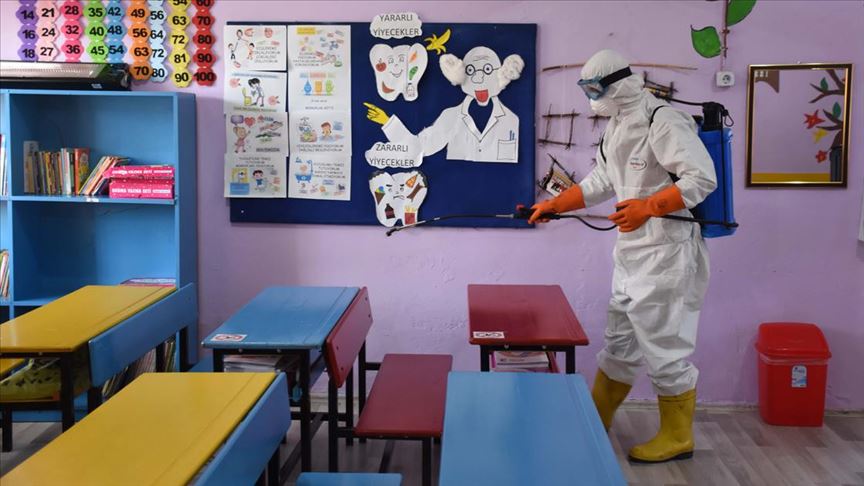 Yüz yüze eğitimde 'tasarruf' skandalı: Temizlikten kıstılar