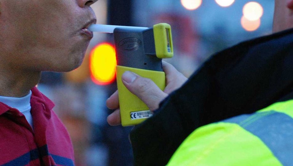 Alkolmetreye üflemeyen sürücünün ehliyetine el konulmuştu: Yargıtay'dan ezber bozan karar