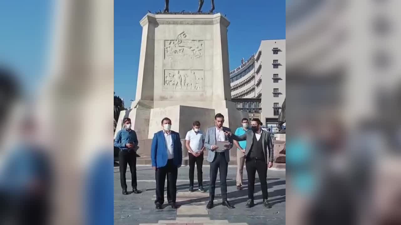 SP Gençlik Kolları'ndan 'yurt' eylemi: "Beşli malum şirketler kamudan ihalelerle zengin olurken..."