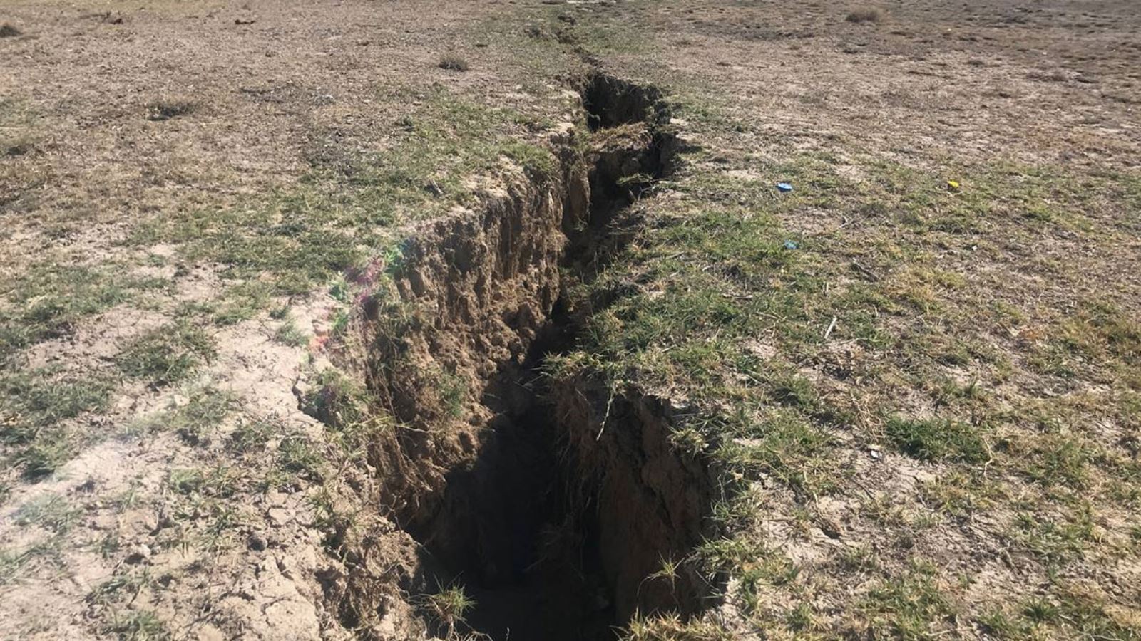 Endişelendiren durum: Konya Ovası'ndaki yüzey yarıkları yerleşim yerlerine ulaştı