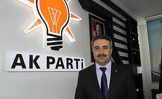 AKP'li başkanın Mehmet Metiner'in babası için paylaştığı taziye mesaja tepki yağdı: 'Bu nasıl mesaj, ayıp ayıp!'