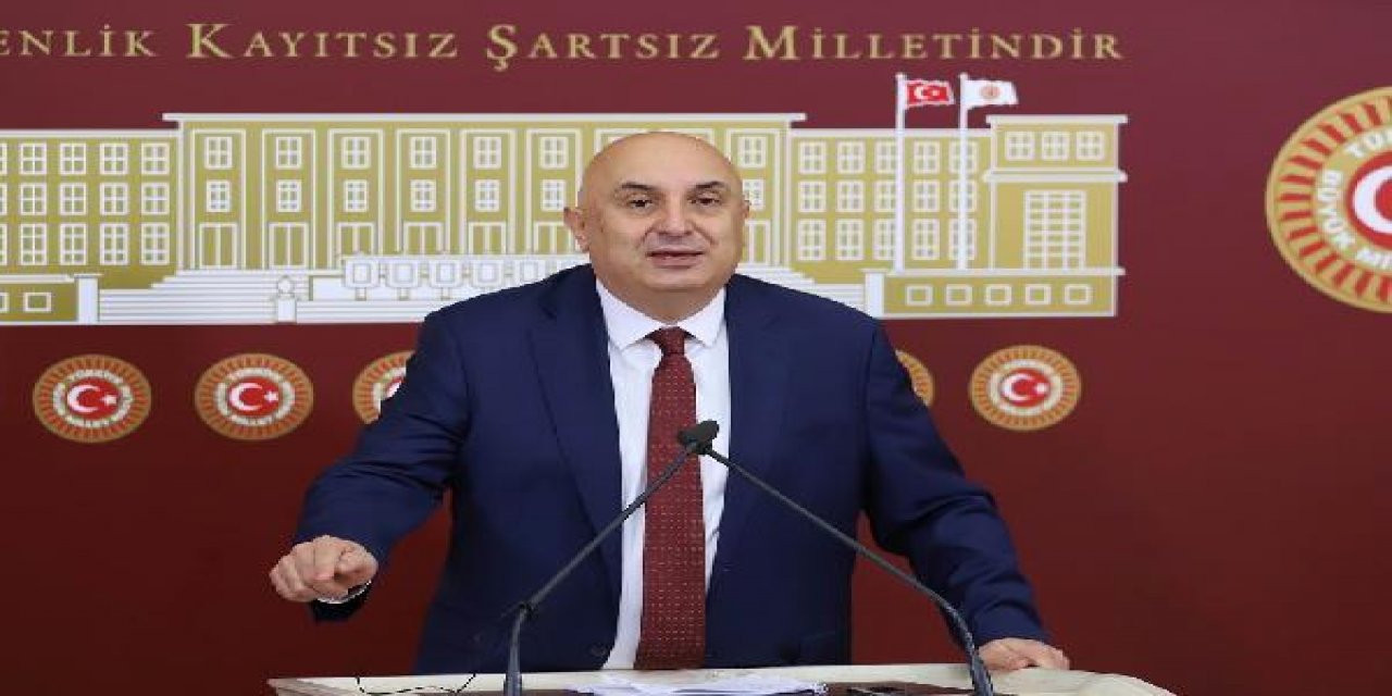 CHP'li Özkoç: Macron haddini bilmeli