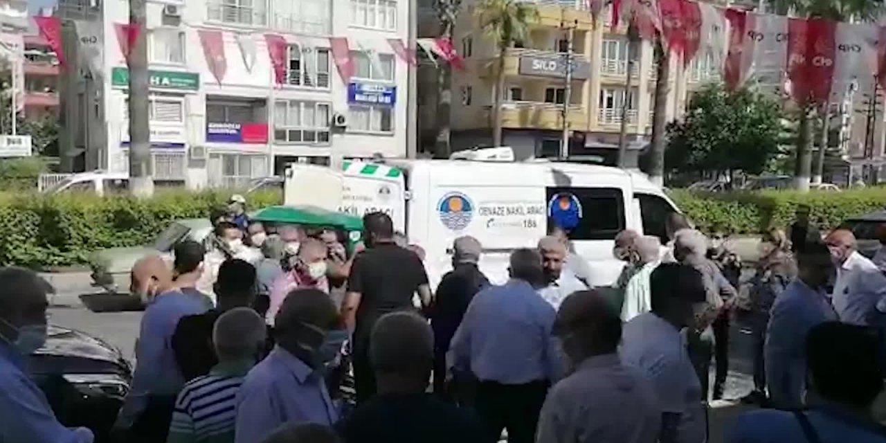 CHP eski Mersin il başkanı Yorulmaz, son yolculuğuna uğurlandı
