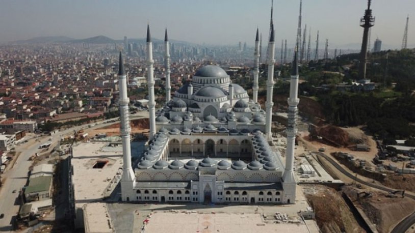 Bir ihale daha tanıdığa gitti: Metro ihalesi Erdoğan'ın imam hatipten arkadaşının şirketine verildi