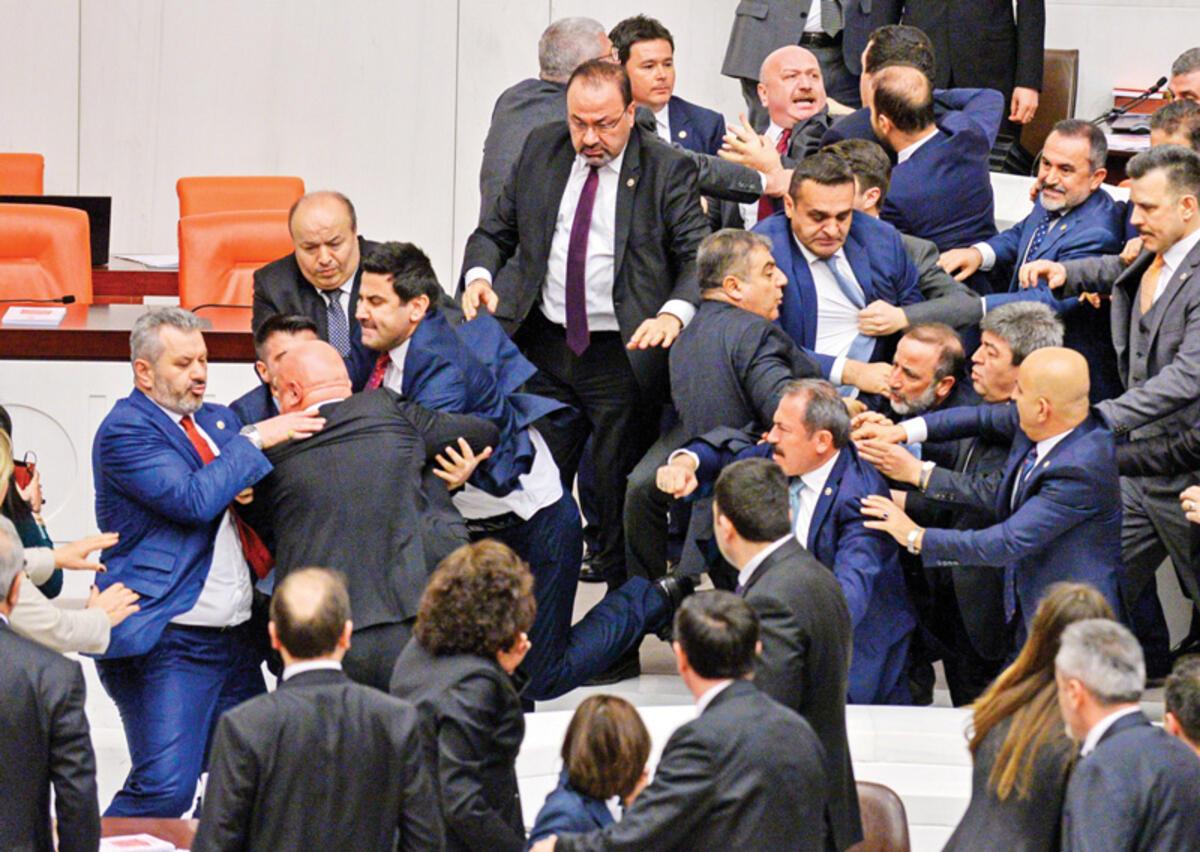 TBMM'deki kavgaları azaltması bekleniyor: Halının altına bakın ne yerleştirildi