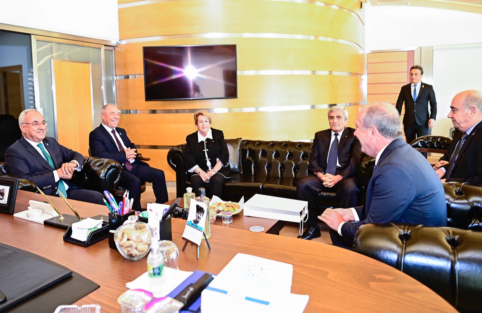 Muharrem İnce, DSP Genel Başkanı Önder Aksakal ile görüştü