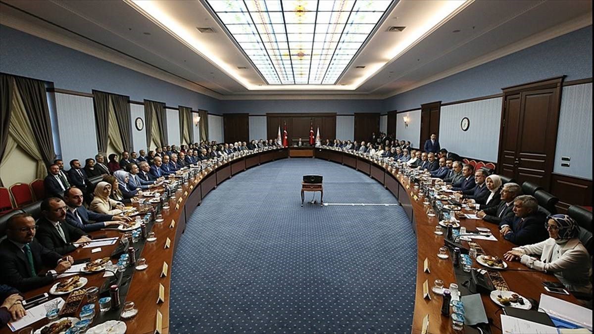 AKP MKYK'nın gündeminde Boğaziçi var: "Erdoğan sert önlemlerden yana"