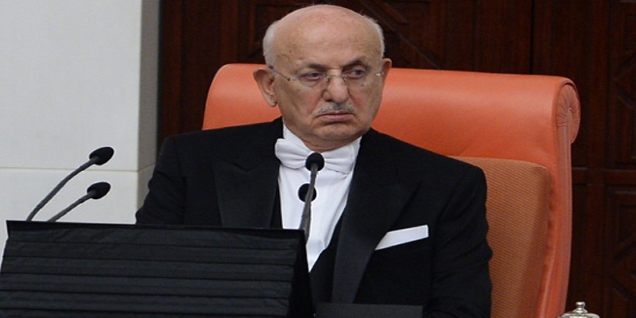 İsmail Kahraman 'dindar anayasa' ile ilgili söylediklerinde çark etti: Cumhuriyet vurgusu dikkat çekti