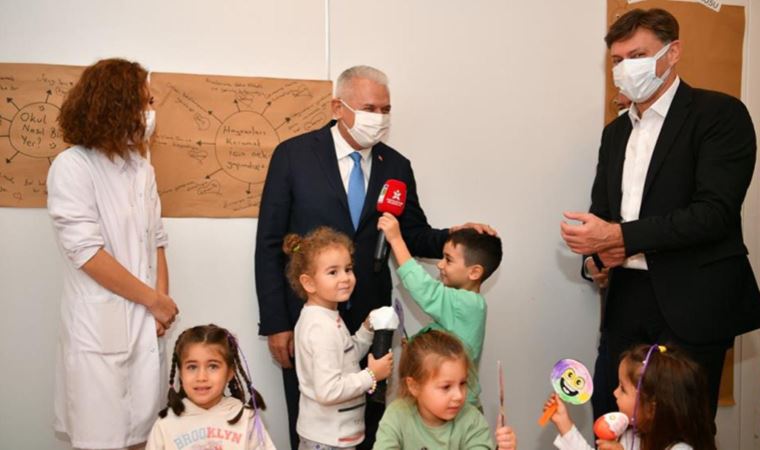 Öğrenciler sordu Binali Yıldırım cevap verdi: "İş arıyorum"