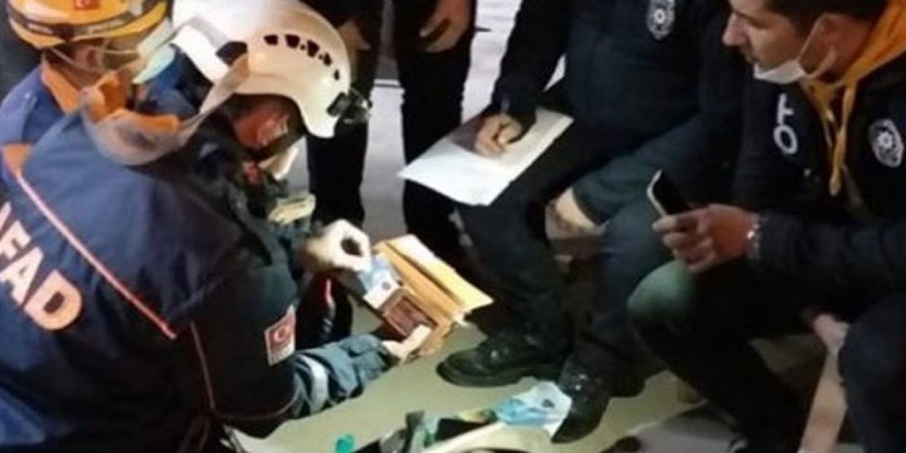 Enkazdaki çantadan borç listesi ve ödenmesi için ayrılan para çıktı