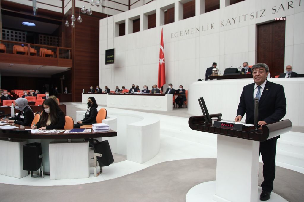 İYİ Partili Ataş'tan Mahmut Özer'e: "Okullarımızda yüz yüze eğitime devam edilmesine yönelik hangi planlamalar yapılmaktadır?"