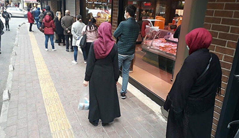 Erdoğan Avrupa ve ABD’de akaryakıt kuyrukları olduğunu söylemişti... Gurbetçilerden yanıt geldi: "Buna inanan var mı?”