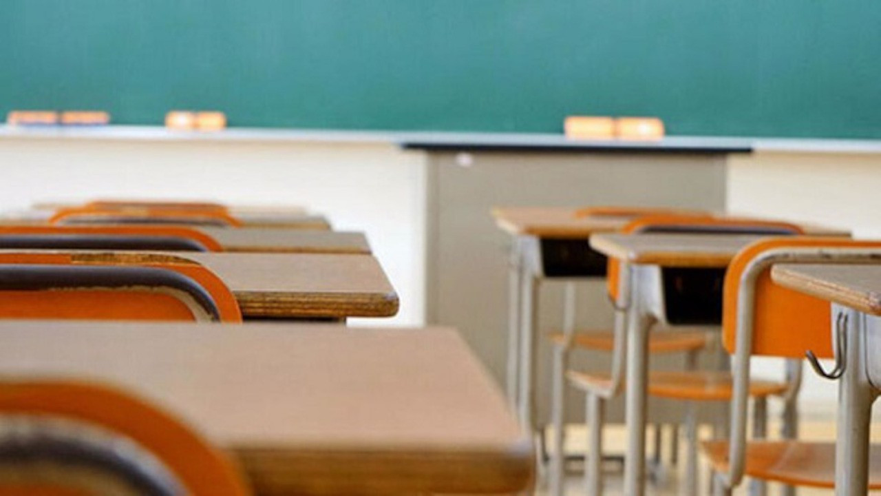 Ülkü Ocakları, bir okula baskın düzenledi