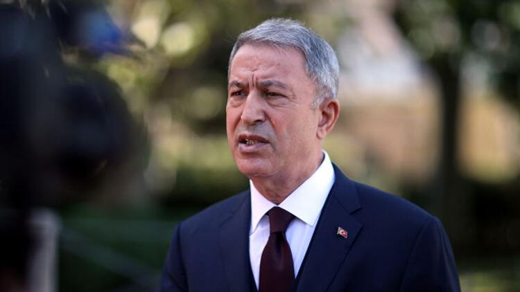 Hulusi Akar: Silahlı kuvvetlerimizde hasar tespitleri yaptık, can kaybı ve ciddi hasar yok