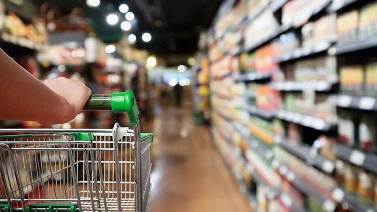 Sosyal medyada gündem oldu: Zincir markette 'bozuk ürün' skandalı