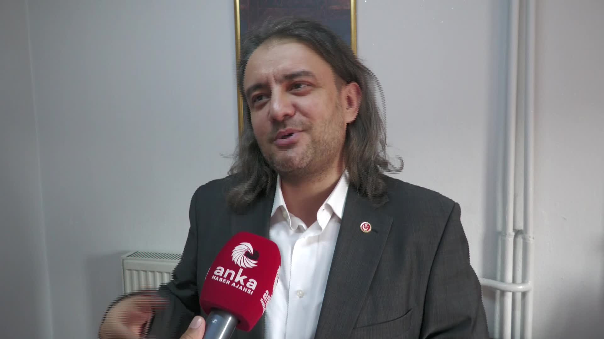 Aşı karşıtlarından Erbakanlı savunma: "İnsanların kısırlaştırılmak istendiğini ve geleceğin savaşlarının ilaç sektöründen olacağını anlatmıştı"