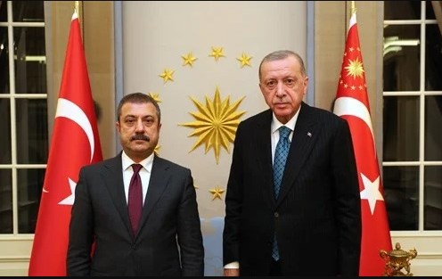 Erdoğan ve Merkez Bankası Başkanı Şahap Kavcıoğlu'nun görüşmesine dikkat çekti: AKP'den kaçış ve 'sızıntı' başladı