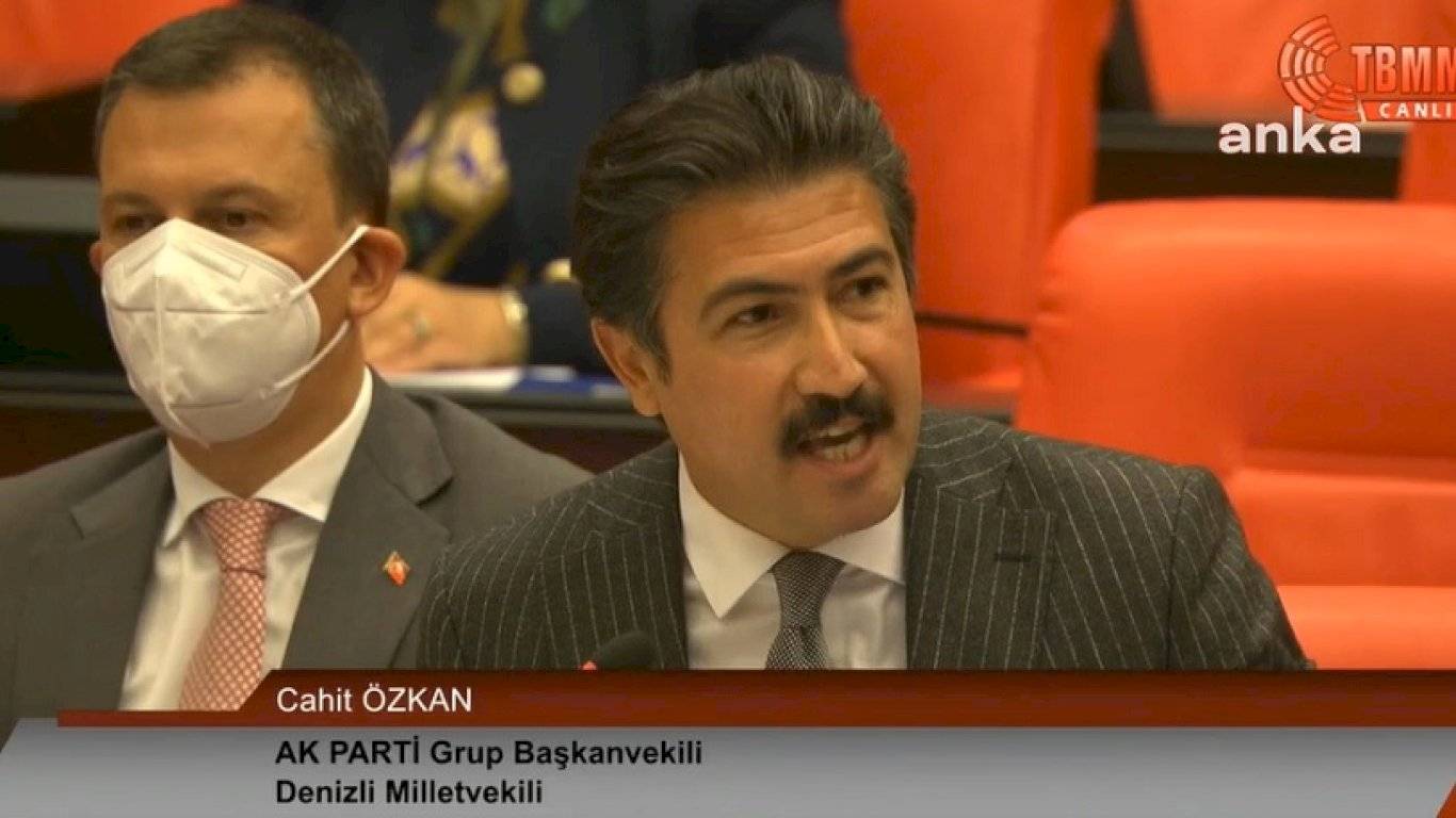 AKP'li Cahit Özkan'dan şaşkına çeviren ifadeler: "Doğal gaz 'başkanlık sistemi' döneminde keşfedildi"