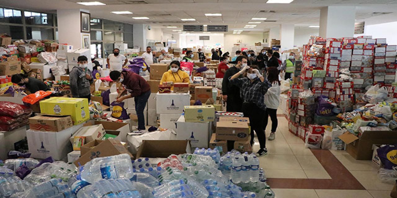 Tüm Türkiye İzmir için seferber oldu! Yardım yağdı, her yer doldu taştı...