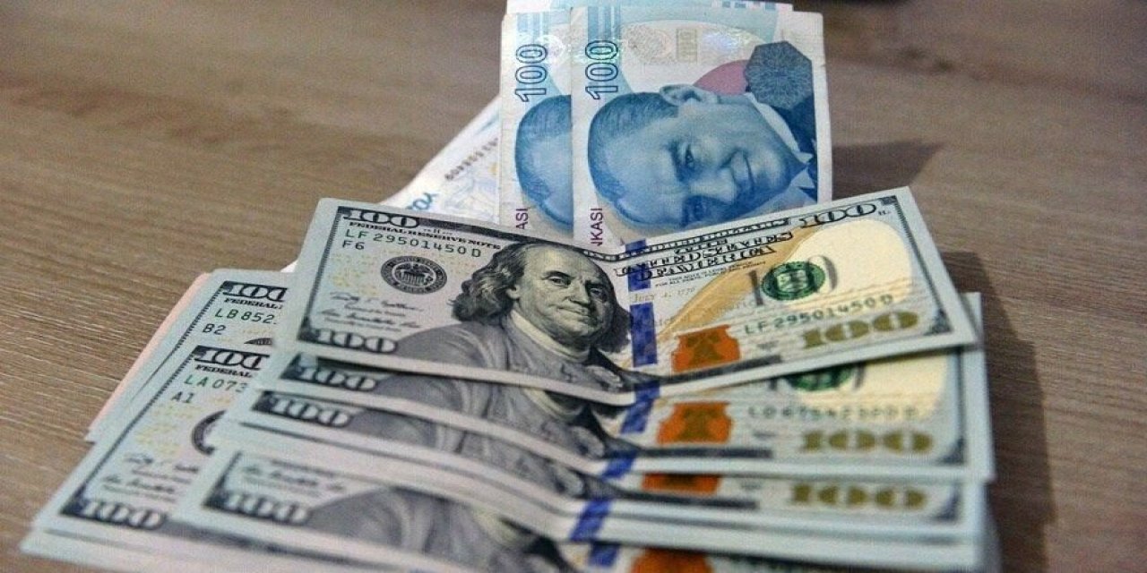 Agresif faiz indirimi korkusu TL’yi vuruyor