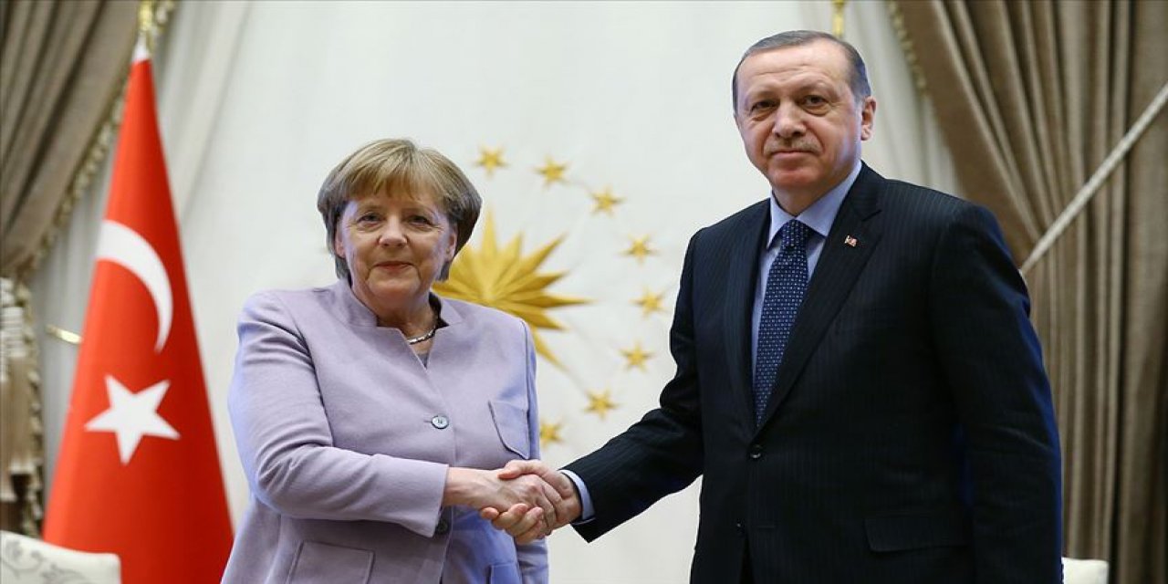 Erdoğan ve Merkel bir araya geldi