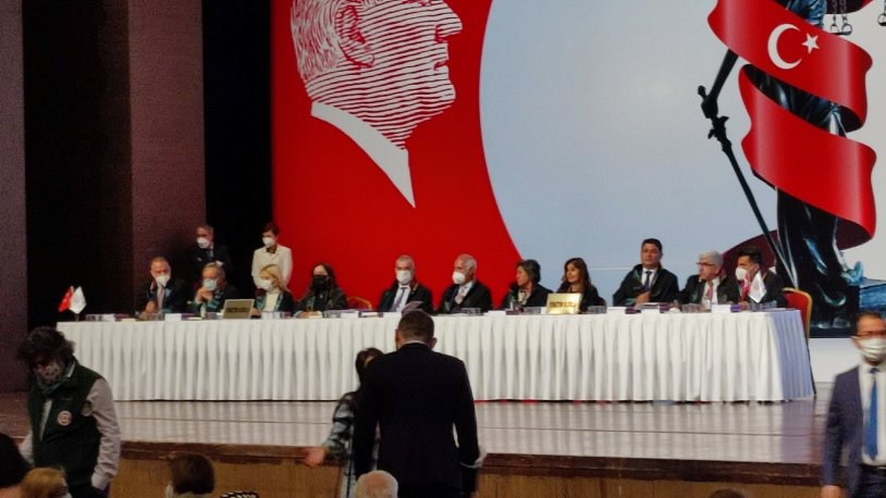 Baro seçimlerinde sivil polis skandalı