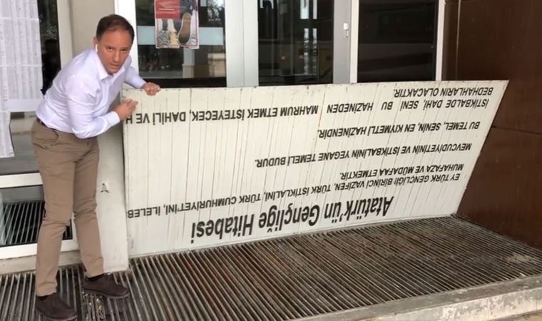 Süleyman Soylu "Korumaya aldık" demişti: Gençliğe Hitabe, valilik binasındaki mazgaldan çıktı