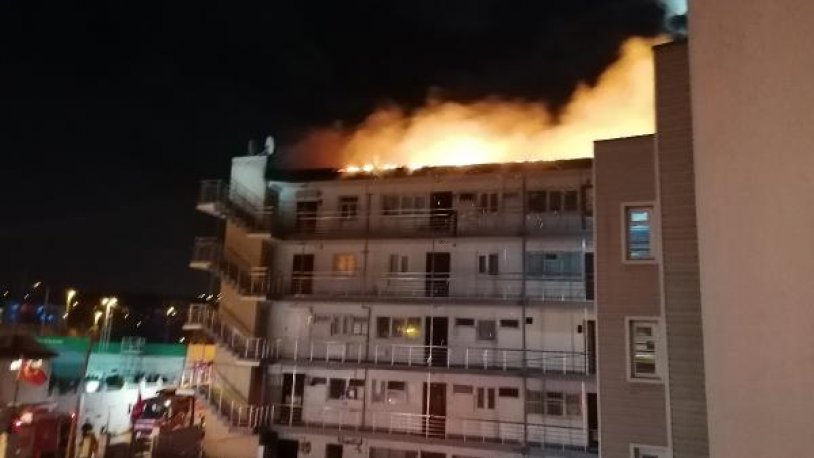 İstanbul'da endişelendiren yangın