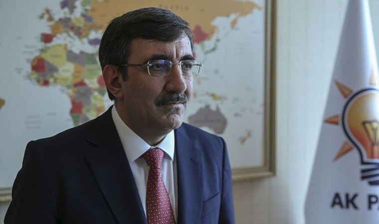 AKP'li Cevdet Yılmaz'dan "Düzeleceğiz inşallah" açıklaması: "Türkiye kötü durumda değil cari açığımız var ama azaltıyoruz"