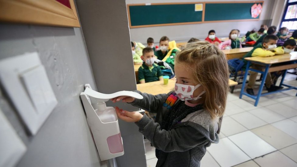 Türkiye'de okullarda koronavirüs vakaları artıyor mu?