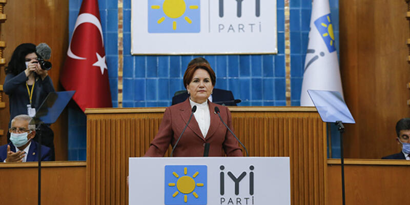Meral Akşener'den iktidara yaylım ateşi: "İşte size Partili Cumhurbaşkanlığı ile uçan Türkiye"