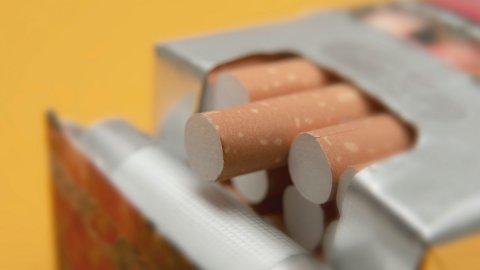 Sigaraya karşı yeni uygulama teklifi: Tek tek yazılacak