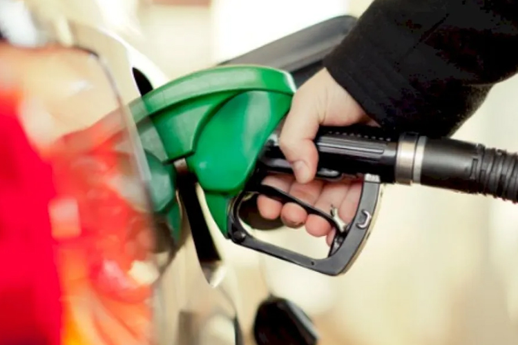 Pompa fiyatına yansıyacak: Otogaza zam geldi