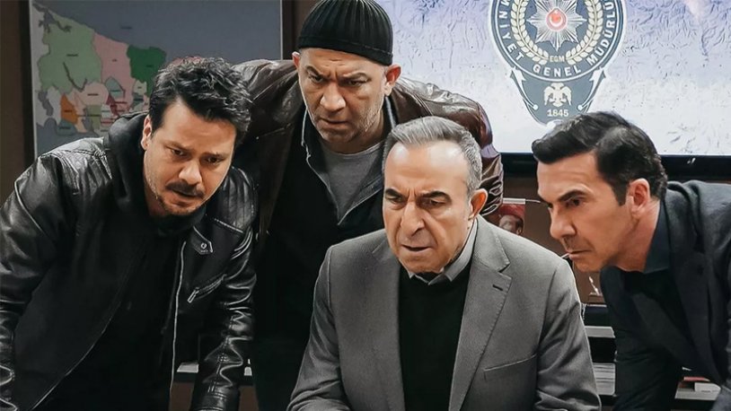 Arka Sokaklar'da yaprak dökümü devam ediyor: Ünlü oyuncu diziye veda etti