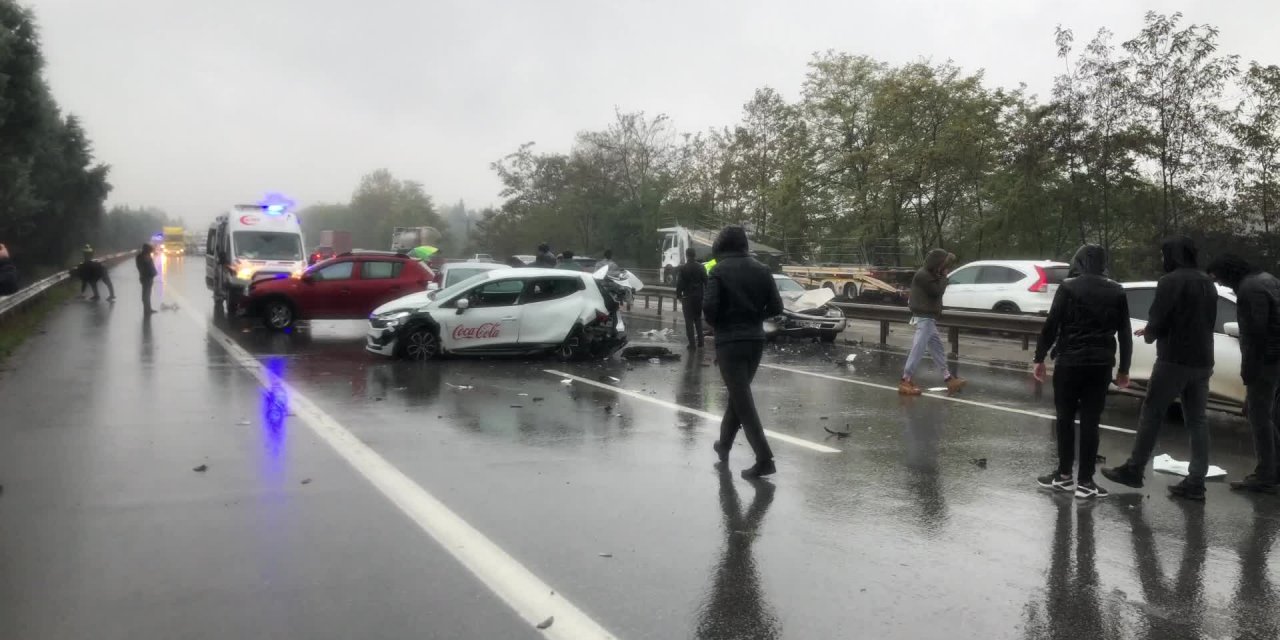 TEM'de 27 araç birbirine girdi