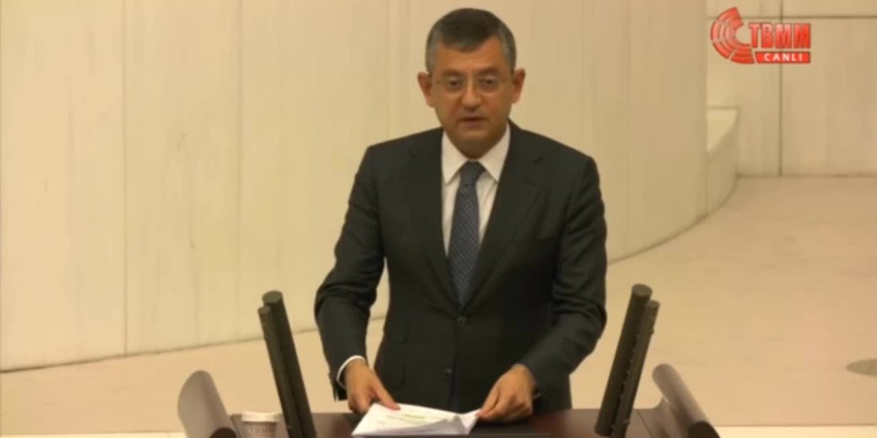 Özgür Özel: "Başkasının evladının şehadeti üzerinden siyaset kuranlara cevabımız hayır'dır"