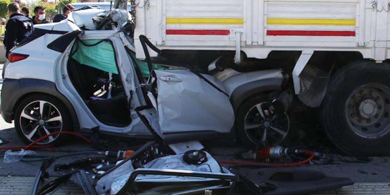 Fahrettin Koca: 'Dr. Rümeysa Berin Şen'in kazadan önce 36 saat çalıştığı bilgisi yanlıştır'