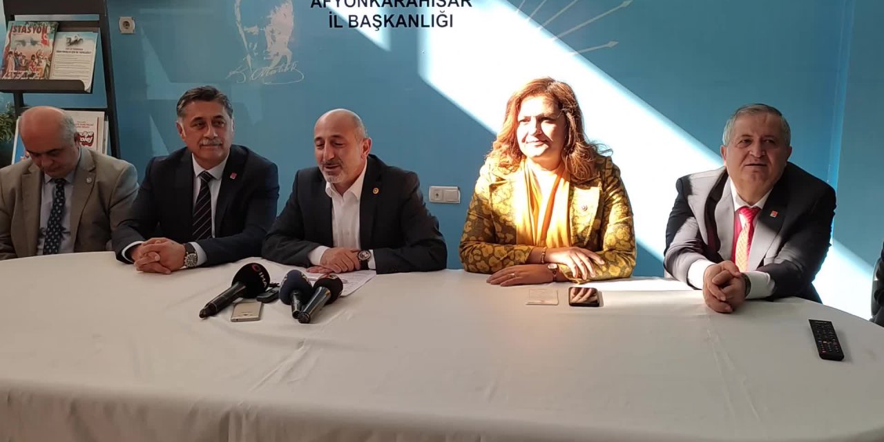 "Ey Recep Tayyip Erdoğan, deyiversene ‘ben de Mustafa Kemal’in askeriyim’ diye. Niye söyleyemiyorsun?"