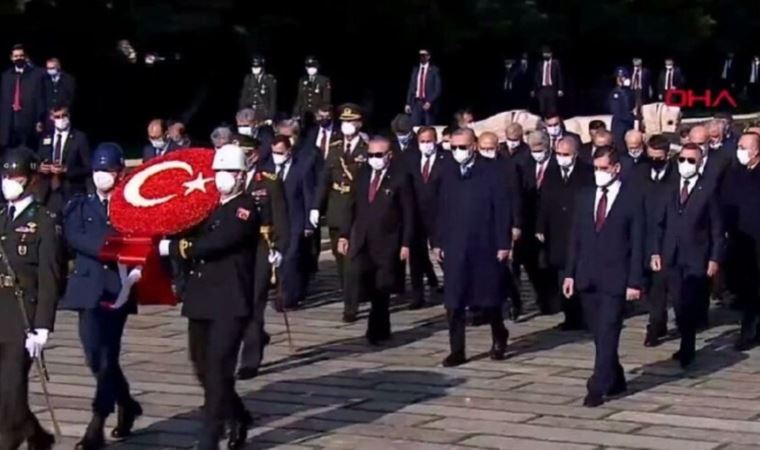 Anıtkabir'de 29 Ekim töreni: Devlet erkanı Ulu Önder Atatürk'ün huzurunda