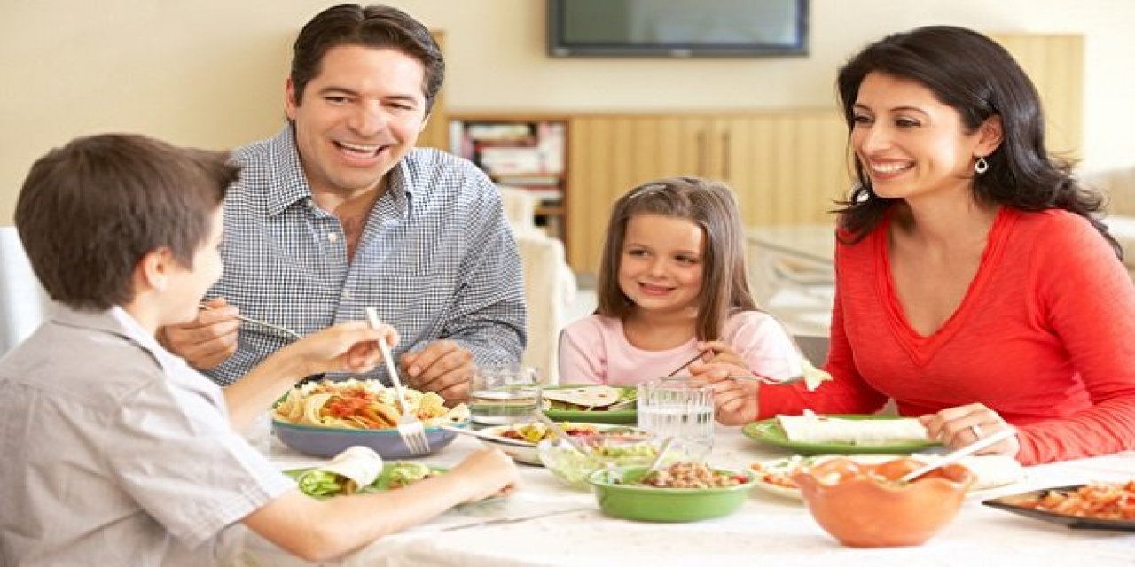 Covid-19: Çift aşılılar hane içinde virüs bulaştırabiliyor