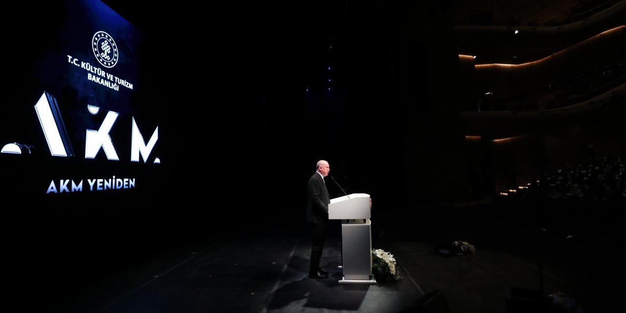 AKM 13 yıl sonra hizmete açıldı