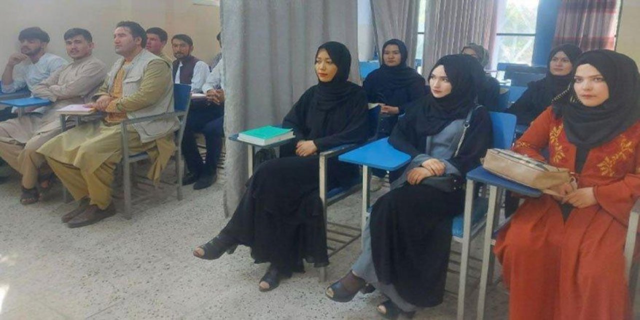 Bize para verin, kadınların eğitimine müsaade edelim