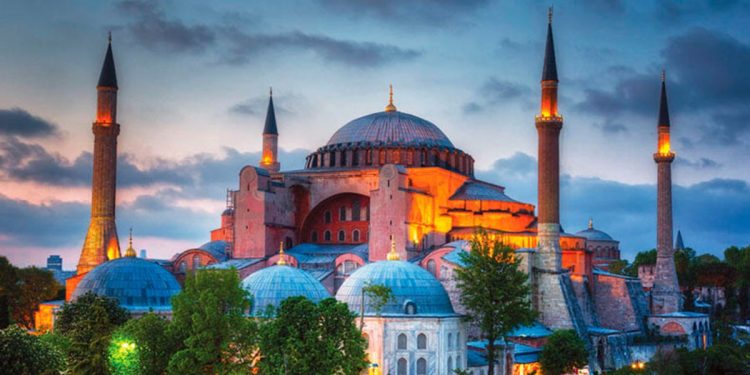 Kültür ve Turizm Bakanı Ersoy: Ayasofya için tazminat ödenmeyecek